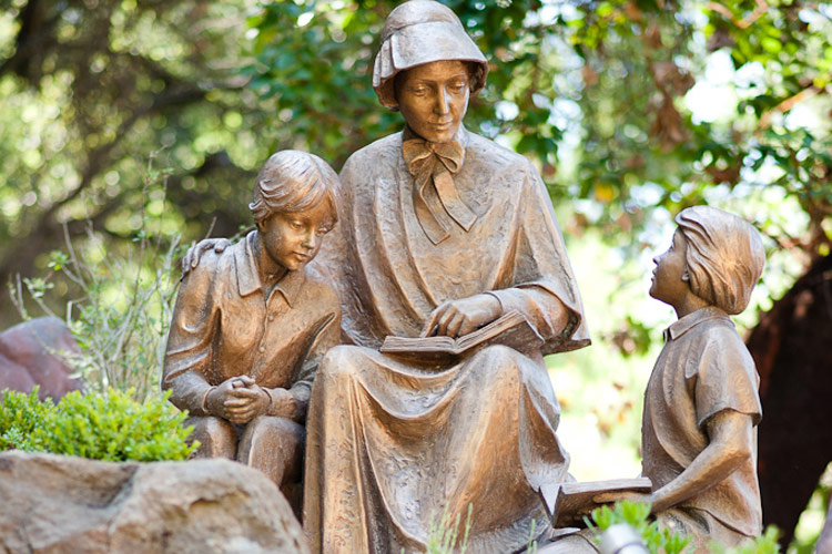 St. Elizabeth Ann Seton teaching children